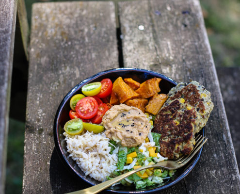 BROCCOLI QUINOA CORN PATTIES