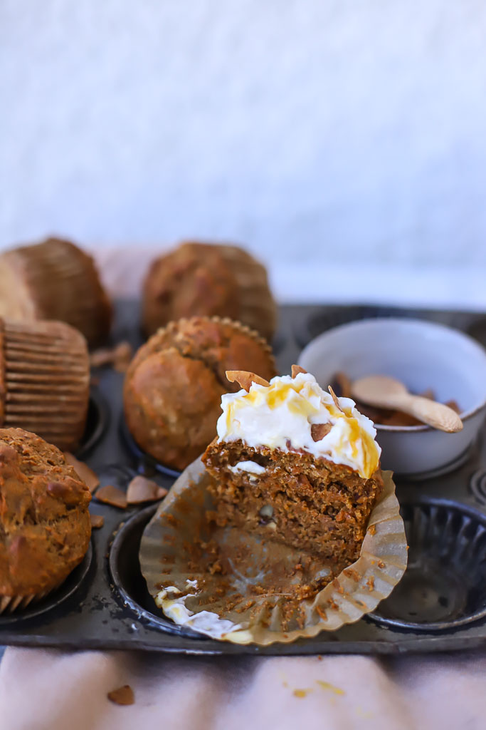One bowl carrot cake muffins – Life in the South