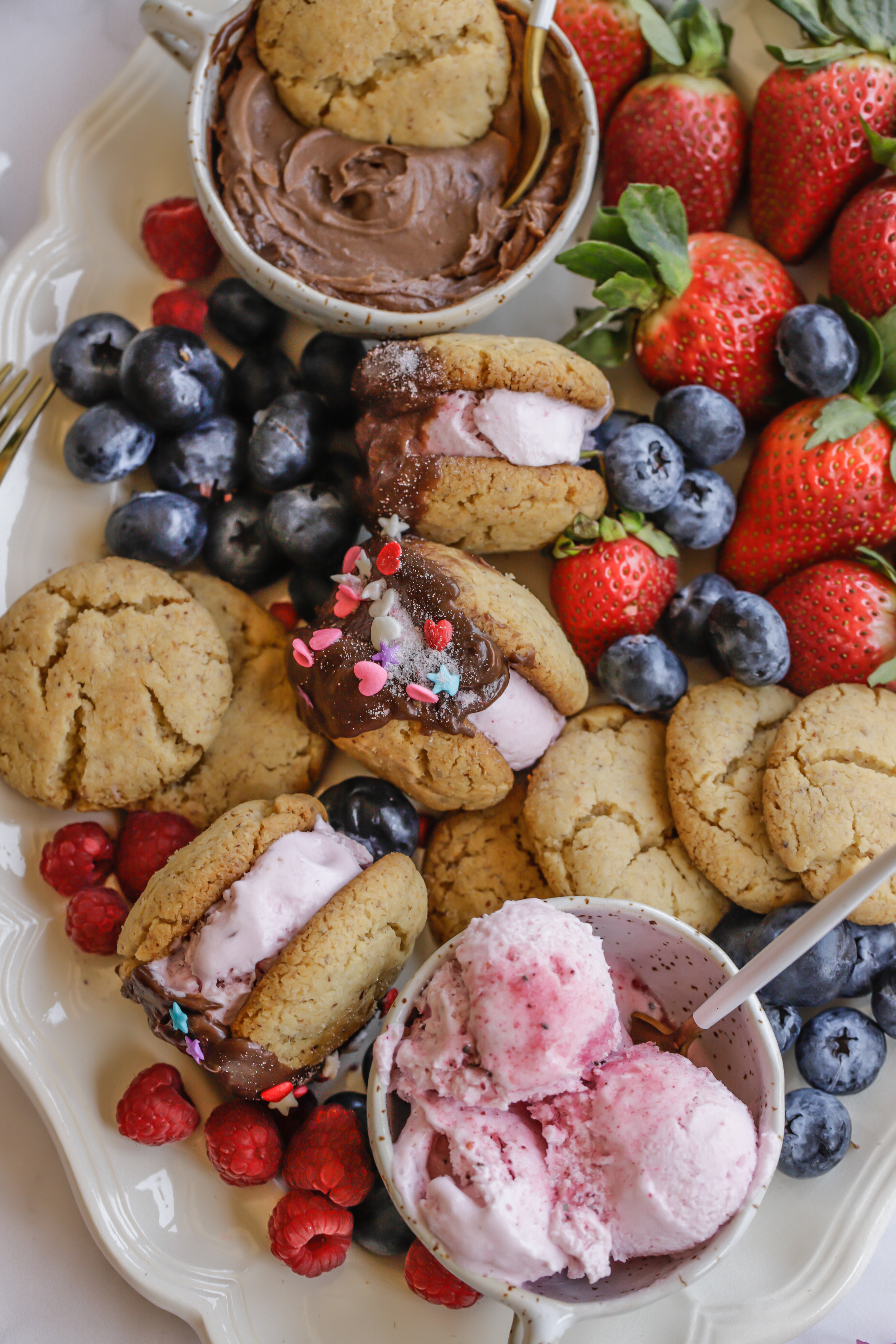 Italian kisses ice cream sandwiches