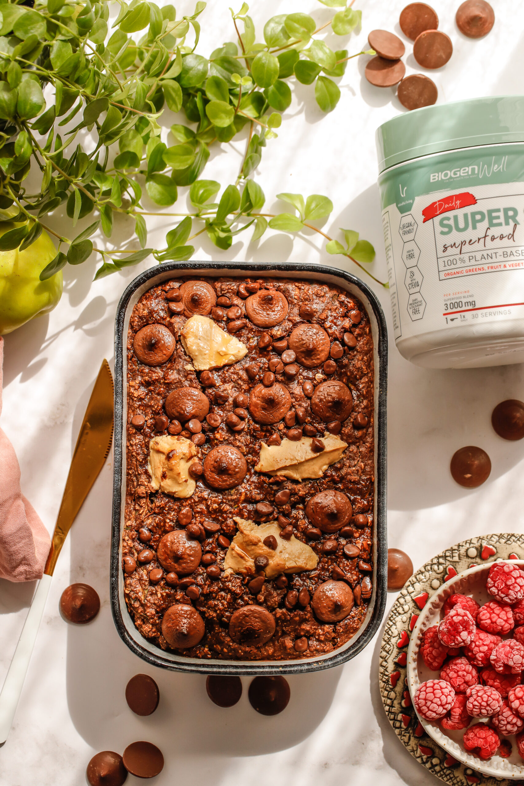 Superfood chocolate baked oats