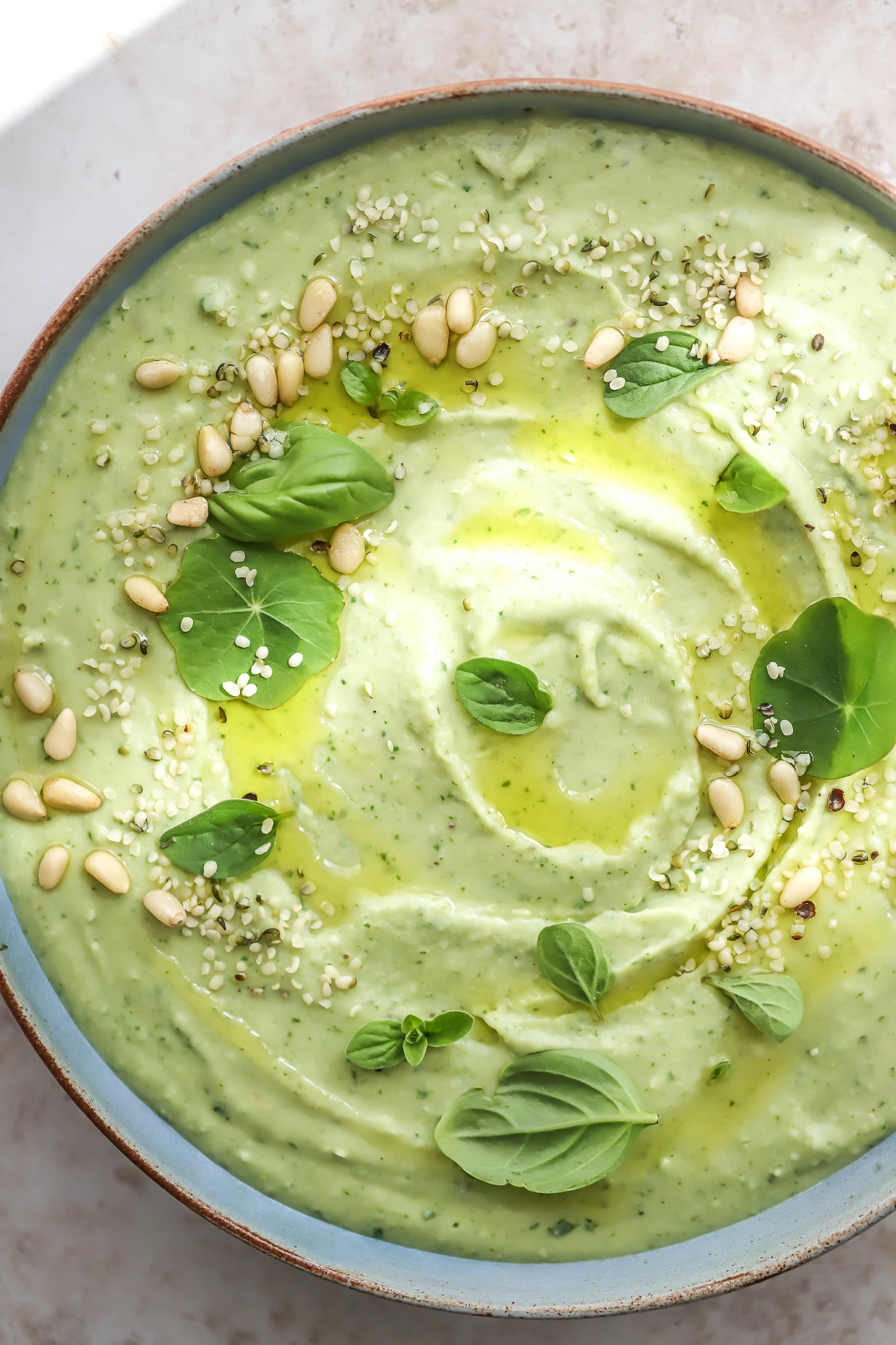 Herby pea hummus