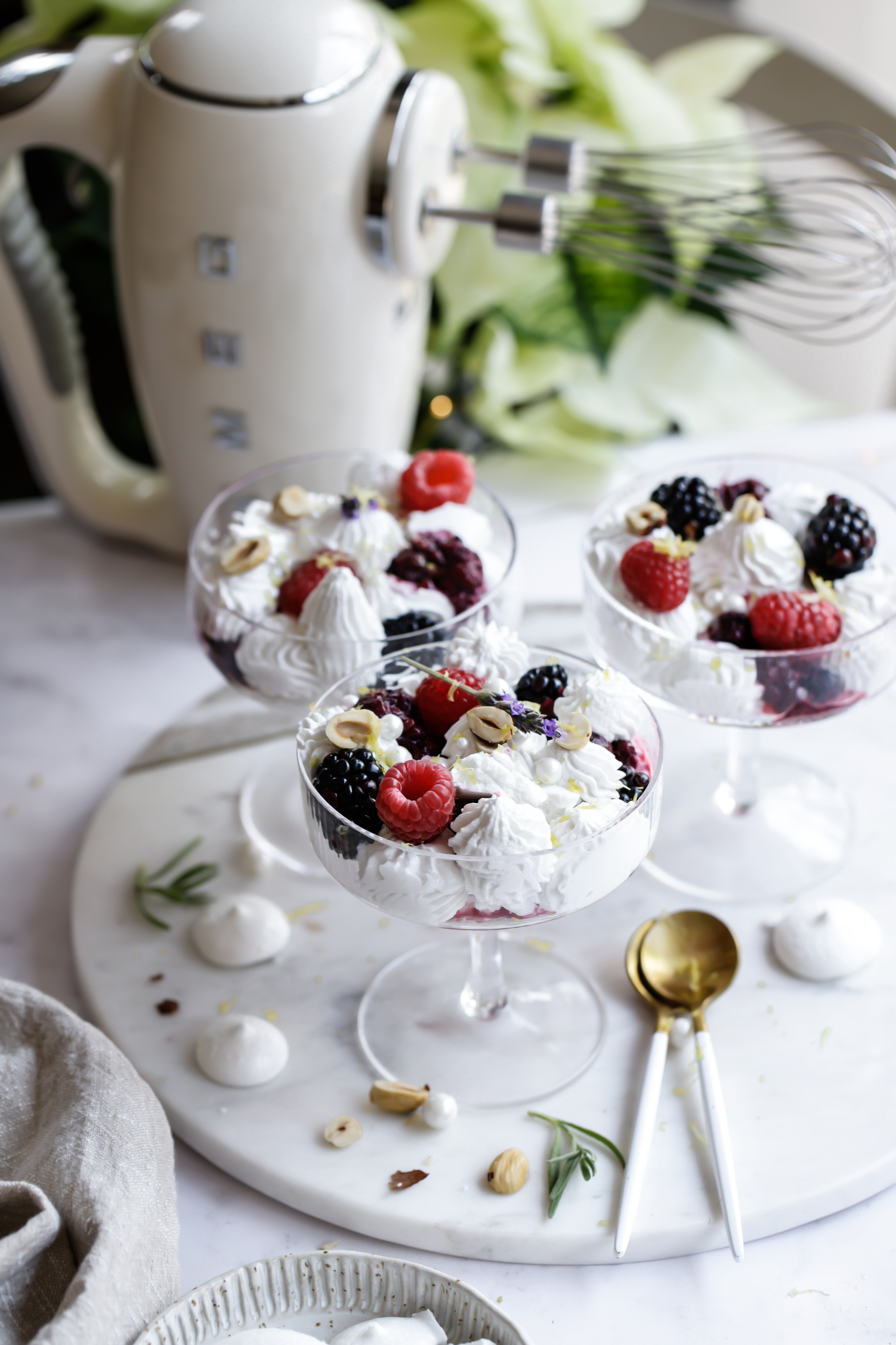 Vegan eton mess