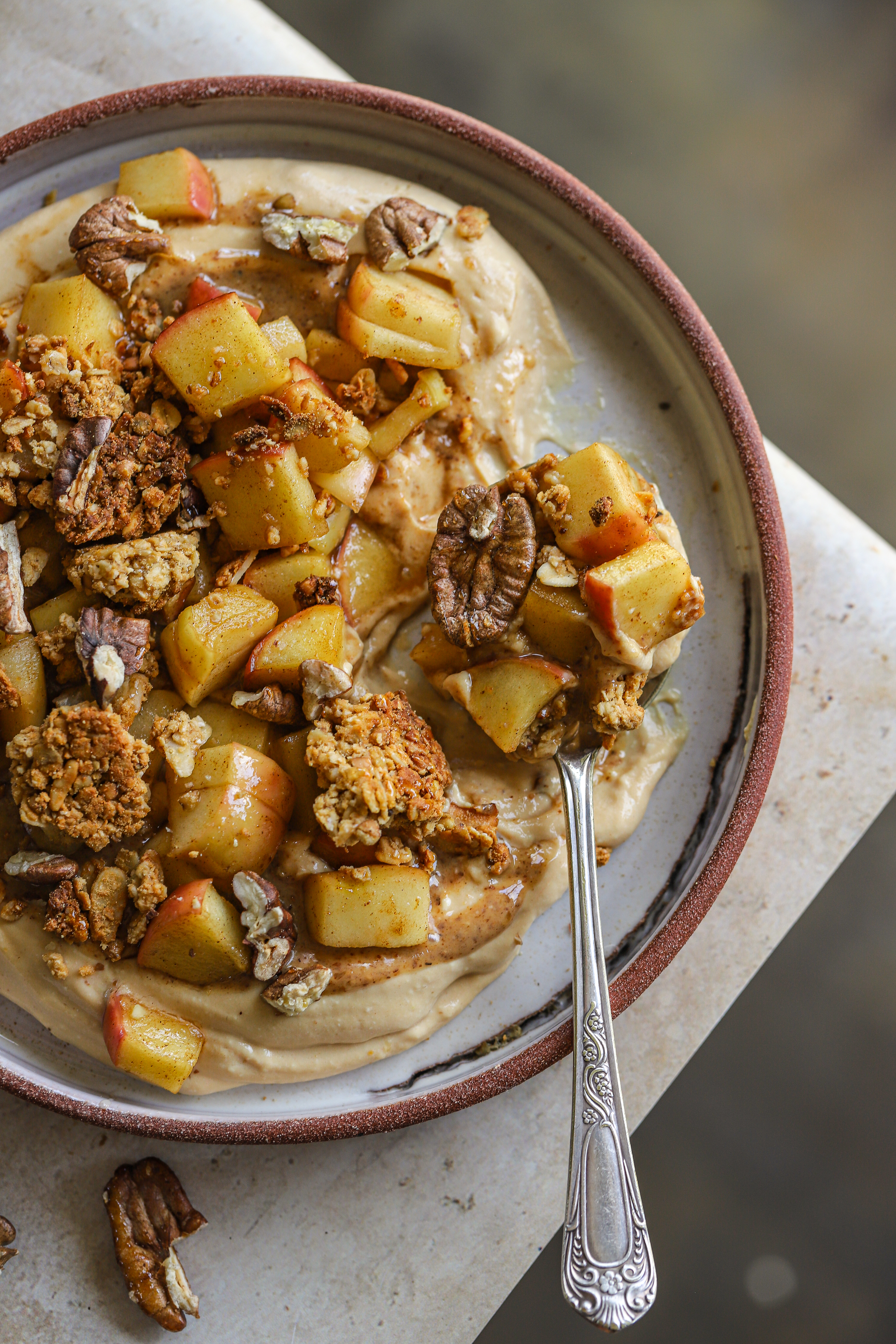 Apple pie yogurt bowls